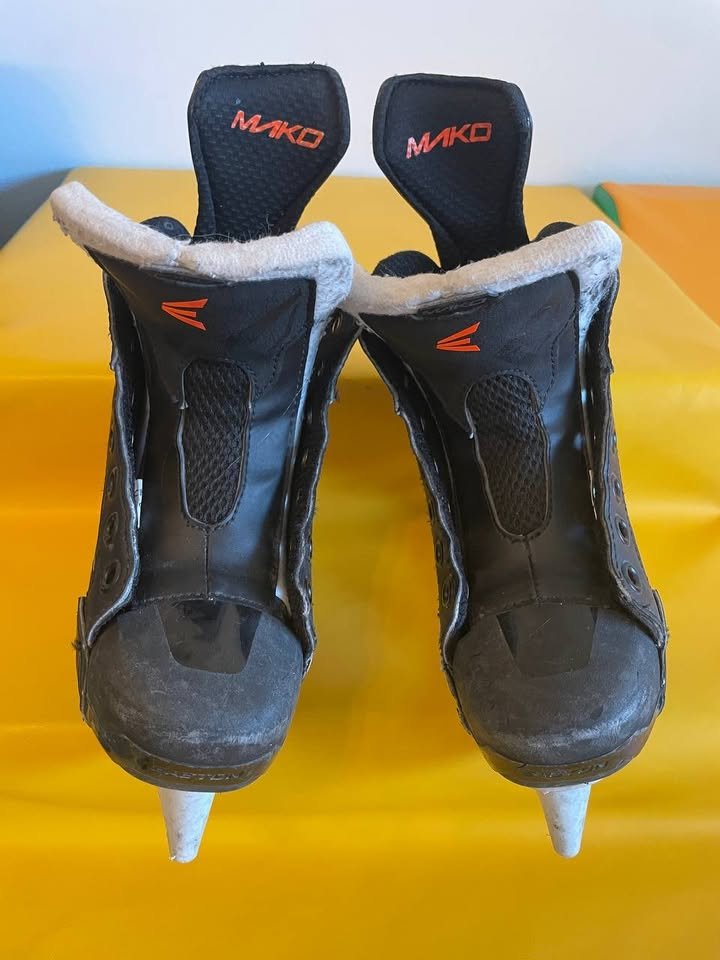 Billede 2: Easton Mako Ice Hockey Skates – Youth Size Y13.5 EE