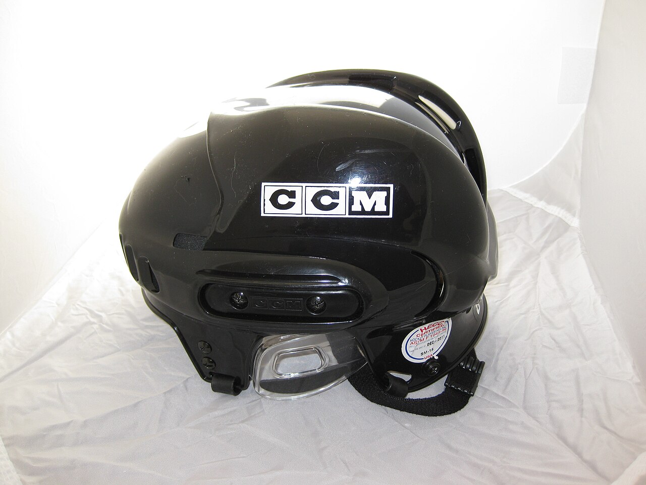 CCM Vector V08 helmet