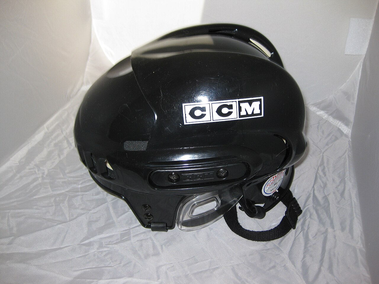 CCM Tacks 910 helmet, black