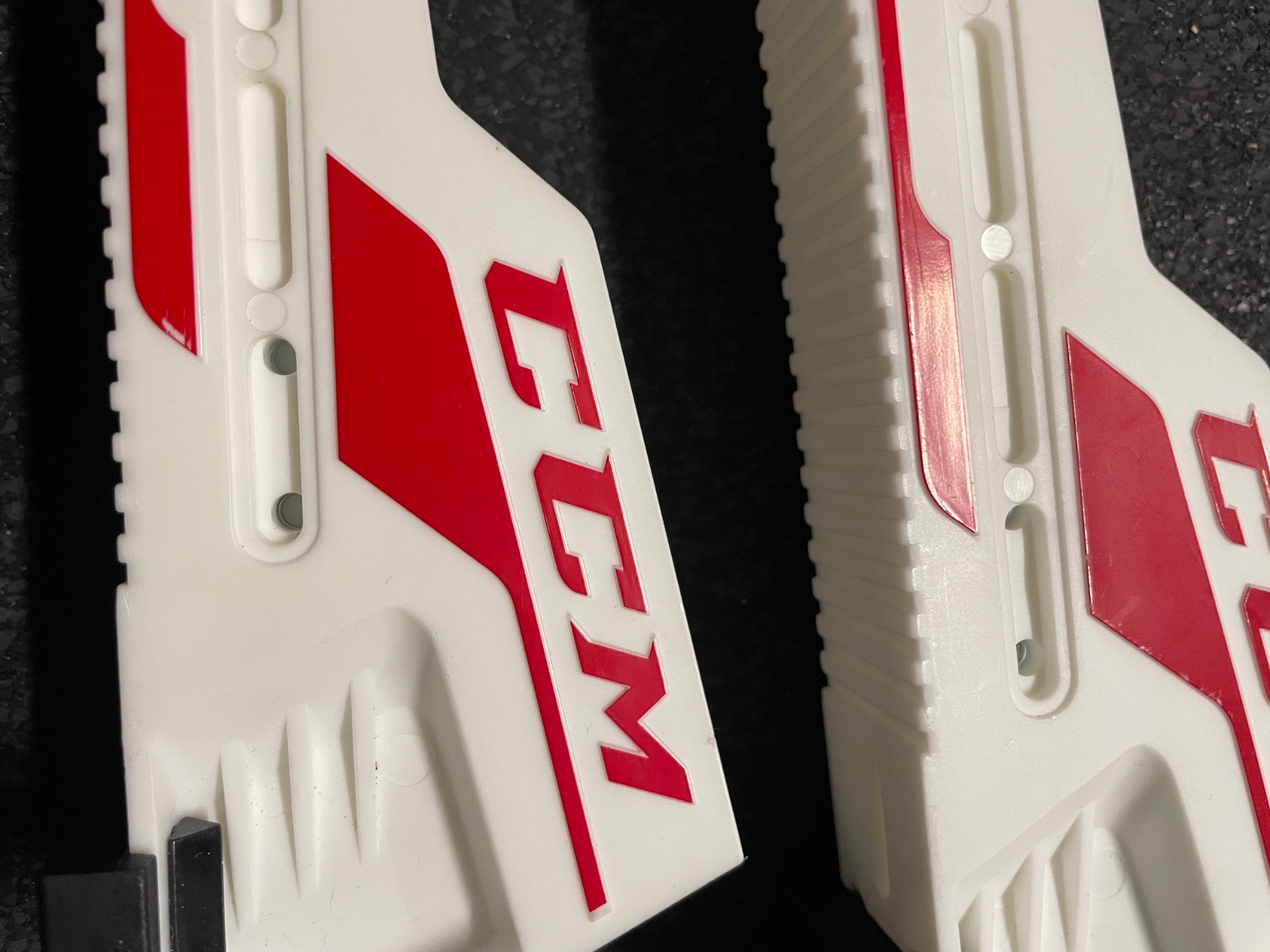 Photo 2: CCM Ice Hockey Skate Holders – White/Red – Pair